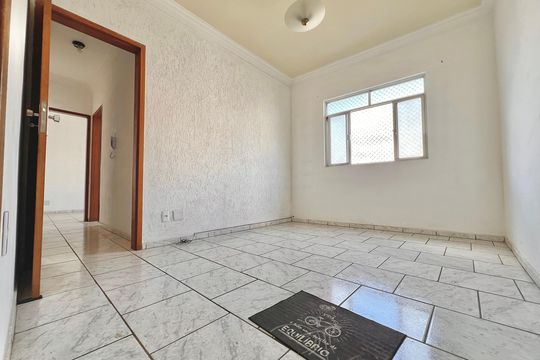 Sala de apartamento para alugar com 2 quartos, 119m² em Ipiranguinha, Juiz de Fora