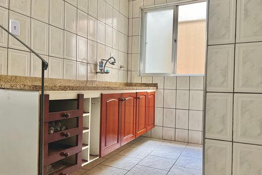 Cozinha de apartamento para alugar com 2 quartos, 119m² em Ipiranguinha, Juiz de Fora