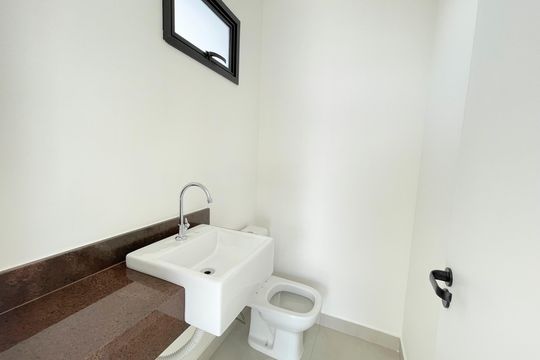 Banheiro 3 de apartamento à venda com 3 quartos, 173m² em Sagrada Família, Belo Horizonte