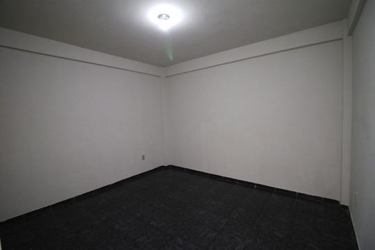 Quarto de apartamento para alugar com 1 quarto, 60m² em Brás de Pina, Rio de Janeiro