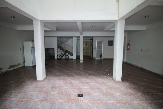 Garagem de apartamento para alugar com 1 quarto, 60m² em Brás de Pina, Rio de Janeiro