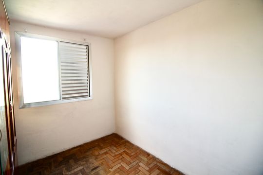 Quarto 2 de apartamento para alugar com 3 quartos, 60m² em Conjunto Habitacional Padre Manoel da Nobrega, São Paulo