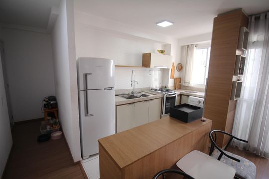 Cozinha de apartamento à venda com 2 quartos, 54m² em Jardim Riacho das Pedras, Contagem