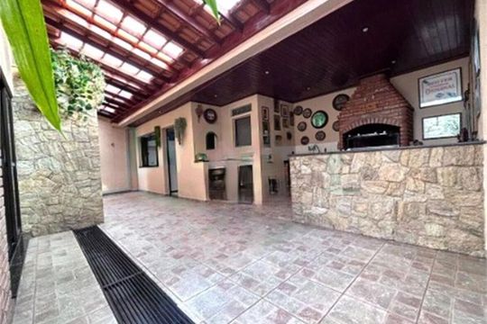Casa à venda com 3 quartos, 217m² em Jardim Maria Helena, Guarulhos