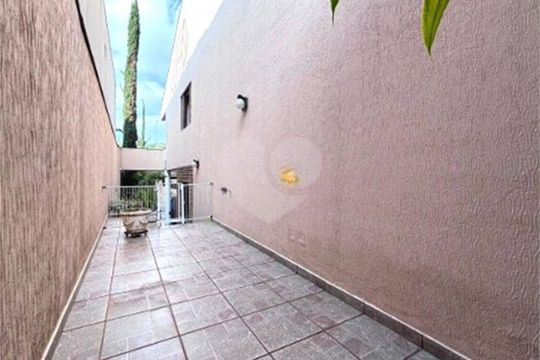 Casa à venda com 3 quartos, 217m² em Jardim Maria Helena, Guarulhos