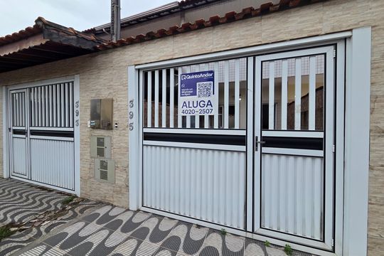 Fachada de casa para alugar com 2 quartos, 62m² em Jardim Imperador, Praia Grande