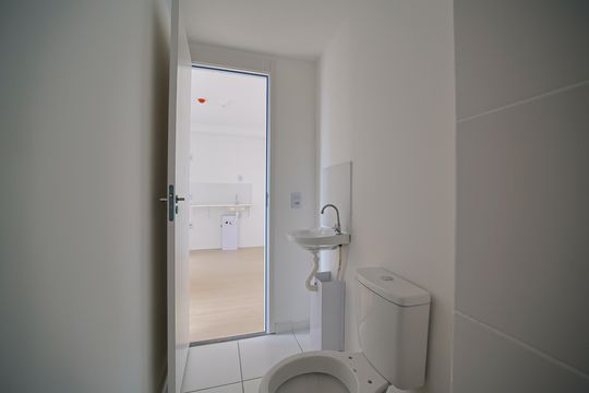 Banheiro de apartamento para alugar com 2 quartos, 28m² em Vila Granada, São Paulo