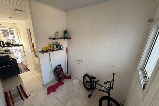 Casa à venda com 2 quartos, 69m² em Hípica, Porto Alegre
