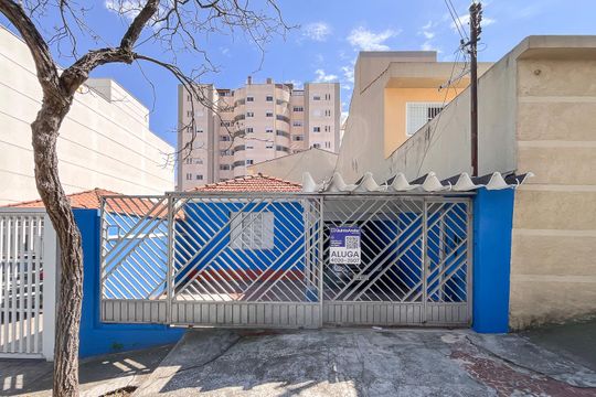 Fachada + plaquinha de casa para alugar com 2 quartos, 115m² em Santa Maria, São Caetano do Sul