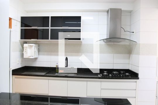 Cozinha e Área de Serviço de apartamento para alugar com 3 quartos, 85m² em Jardim Goiás, Goiânia