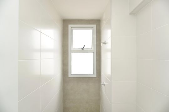 Banheiro Social de apartamento à venda com 3 quartos, 96m² em Buritis, Belo Horizonte
