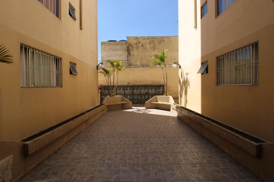 Área comum de apartamento para alugar com 2 quartos, 57m² em Vila Carmosina, São Paulo