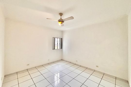 Suíte  de casa para alugar com 3 quartos, 120m² em Parque Santa Teresa, Carapicuíba