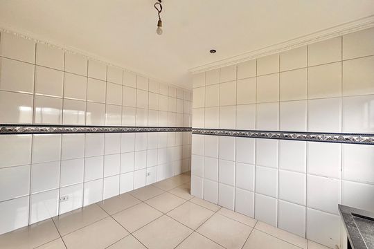 Cozinha de casa para alugar com 3 quartos, 120m² em Parque Santa Teresa, Carapicuíba