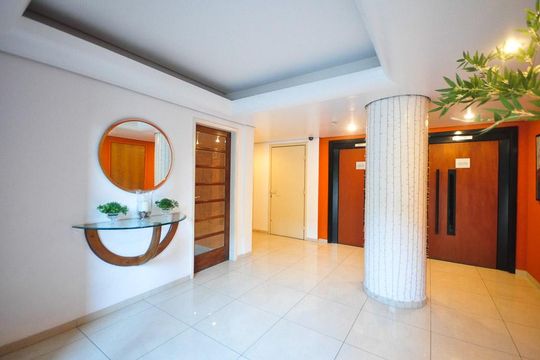 Hall Social de apartamento à venda com 1 quarto, 45m² em Vila Suzana, São Paulo