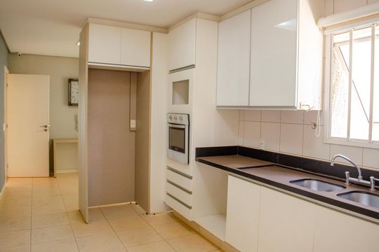 Cozinha de apartamento para alugar com 5 quartos, 345m² em Jardim Goiás, Goiânia