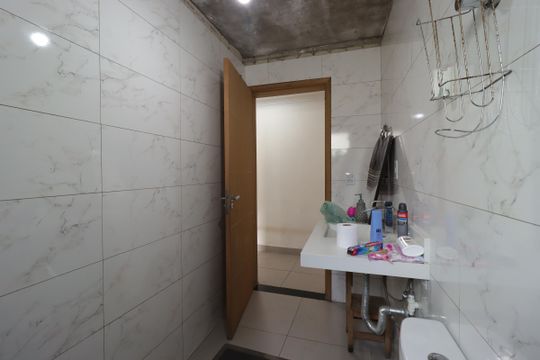 Banheiro de casa à venda com 3 quartos, 217m² em Parque Marajoara, Santo André