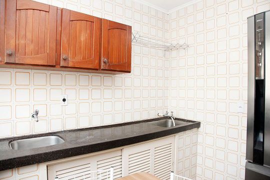 Cozinha + Área de Serviço de kitnet/studio para alugar com 1 quarto, 35m² em Centro Histórico, Porto Alegre