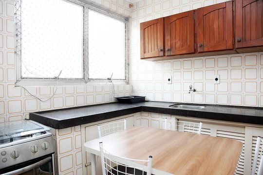 Cozinha + Área de Serviço de kitnet/studio para alugar com 1 quarto, 35m² em Centro Histórico, Porto Alegre