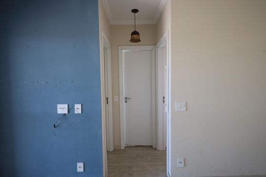 Sala de apartamento para alugar com 2 quartos, 55m² em Quitaúna, Osasco
