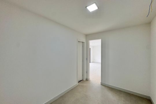 Suíte 2 - Closet de casa de condomínio para alugar com 4 quartos, 222m² em Vargem Pequena, Rio de Janeiro