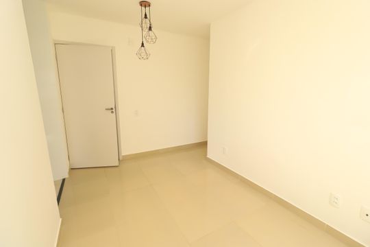 Sala de apartamento para alugar com 2 quartos, 40m² em Narandiba, Salvador