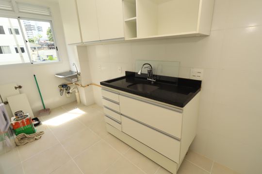 Cozinha de apartamento para alugar com 2 quartos, 40m² em Narandiba, Salvador