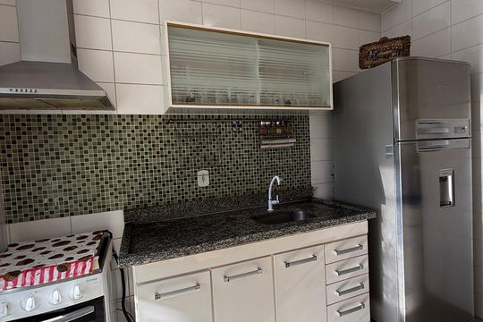 Cozinha de apartamento à venda com 2 quartos, 58m² em Vila Iracema, Barueri