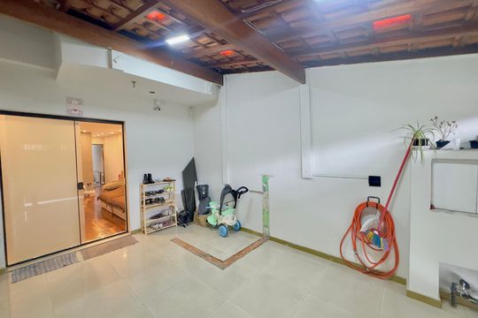 Garagem de casa à venda com 3 quartos, 100m² em Picanço, Guarulhos