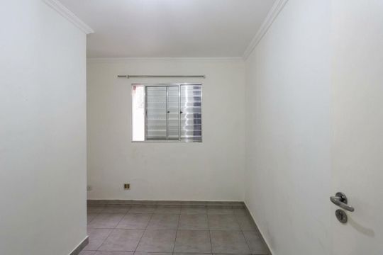 Quarto de apartamento para alugar com 3 quartos, 80m² em Vila Ester (Zona Norte), São Paulo