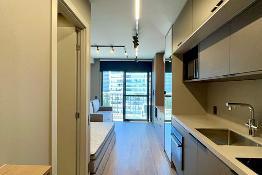 Cozinha de kitnet/studio para alugar com 1 quarto, 28m² em Pinheiros, São Paulo