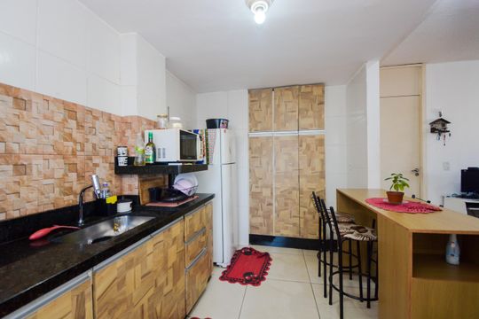 Cozinha de apartamento para alugar com 1 quarto, 53m² em Jardim Sao Domingos, Guarulhos