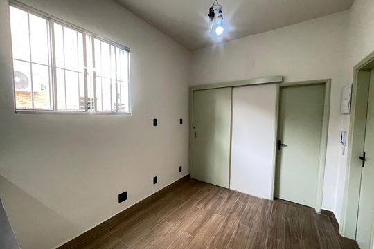 Sala de apartamento para alugar com 2 quartos, 43m² em Centro, São Vicente