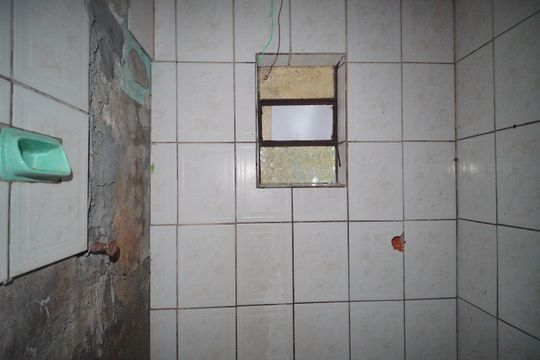 Banheiro de casa à venda com 2 quartos, 330m² em Ouro Branco, Novo Hamburgo