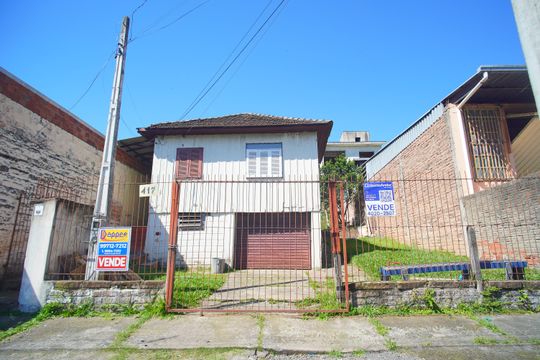 Fachada de casa à venda com 2 quartos, 330m² em Ouro Branco, Novo Hamburgo