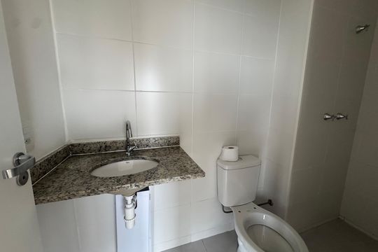 Banheiro de apartamento para alugar com 2 quartos, 40m² em Jaguaribe, Osasco