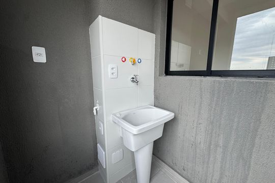 Área de Serviço de apartamento para alugar com 2 quartos, 40m² em Jaguaribe, Osasco