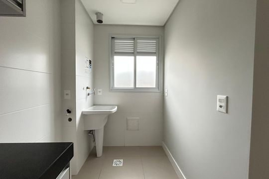 Área de Serviço de apartamento para alugar com 2 quartos, 75m² em Itacorubi, Florianópolis