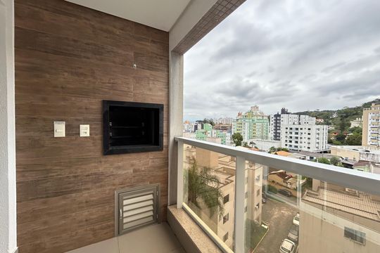 Varanda gourmet de apartamento para alugar com 2 quartos, 75m² em Itacorubi, Florianópolis