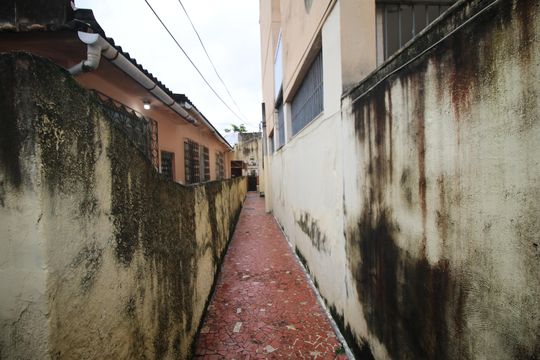Acesso de casa para alugar com 1 quarto, 70m² em Penha, Rio de Janeiro