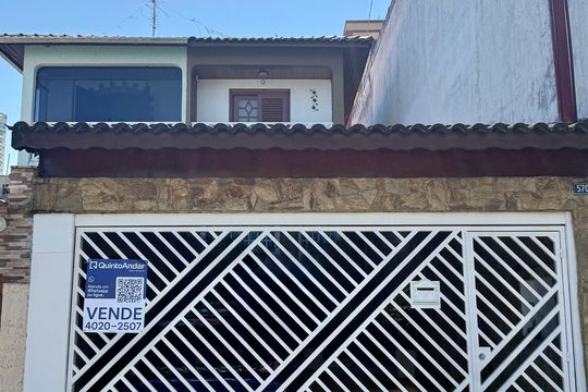 Fachada de casa à venda com 3 quartos, 147m² em Vila Milton, Guarulhos