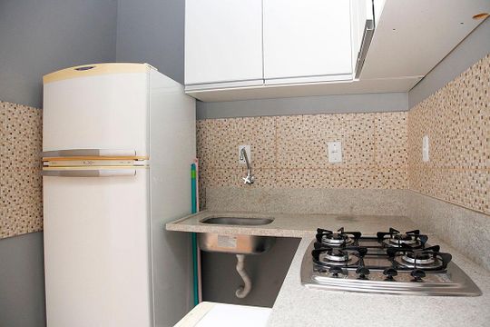 Studio - Cozinha de kitnet/studio à venda com 1 quarto, 25m² em Azenha, Porto Alegre