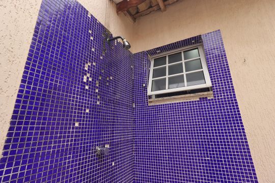 Quintal - Chuveirão de casa à venda com 3 quartos, 300m² em Vila Curuçá, Santo André