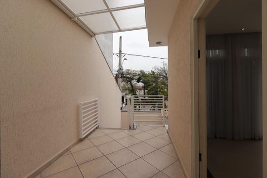 Corredor externo de casa à venda com 3 quartos, 300m² em Vila Curuçá, Santo André