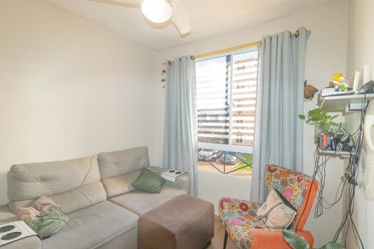 Sala de apartamento à venda com 3 quartos, 52m² em Fátima, Canoas