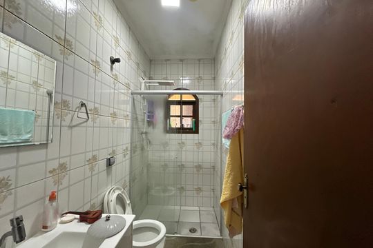 Banheiro de casa à venda com 2 quartos, 50m² em Jardim Esperanca, Barueri