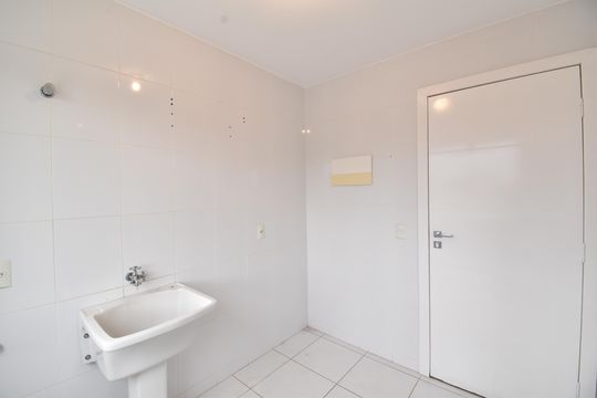 Área de Serviço de apartamento para alugar com 3 quartos, 96m² em Fanny, Curitiba