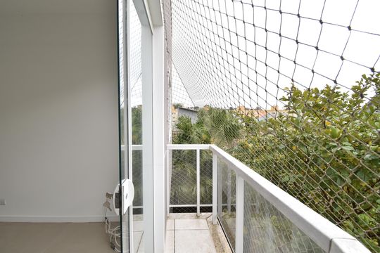 Sacada da Sala de apartamento para alugar com 3 quartos, 96m² em Fanny, Curitiba