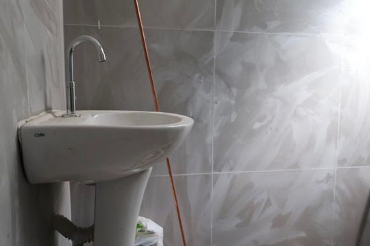 Banheiro de casa para alugar com 2 quartos, 80m² em Jardim Leonor, Campinas