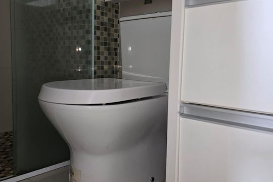 Banheiro Social de apartamento para alugar com 2 quartos, 55m² em Vila Augusta, Guarulhos